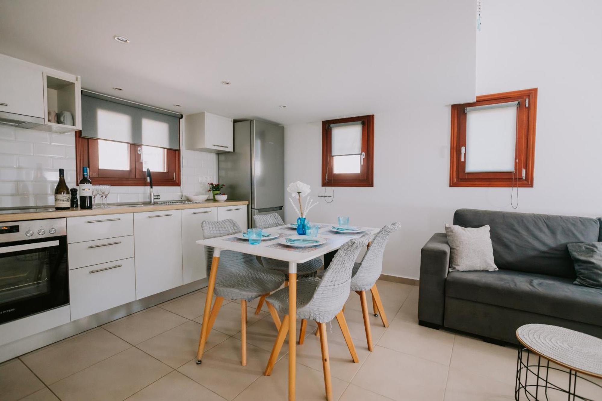 Sun Stories Suites Vóthon Dış mekan fotoğraf