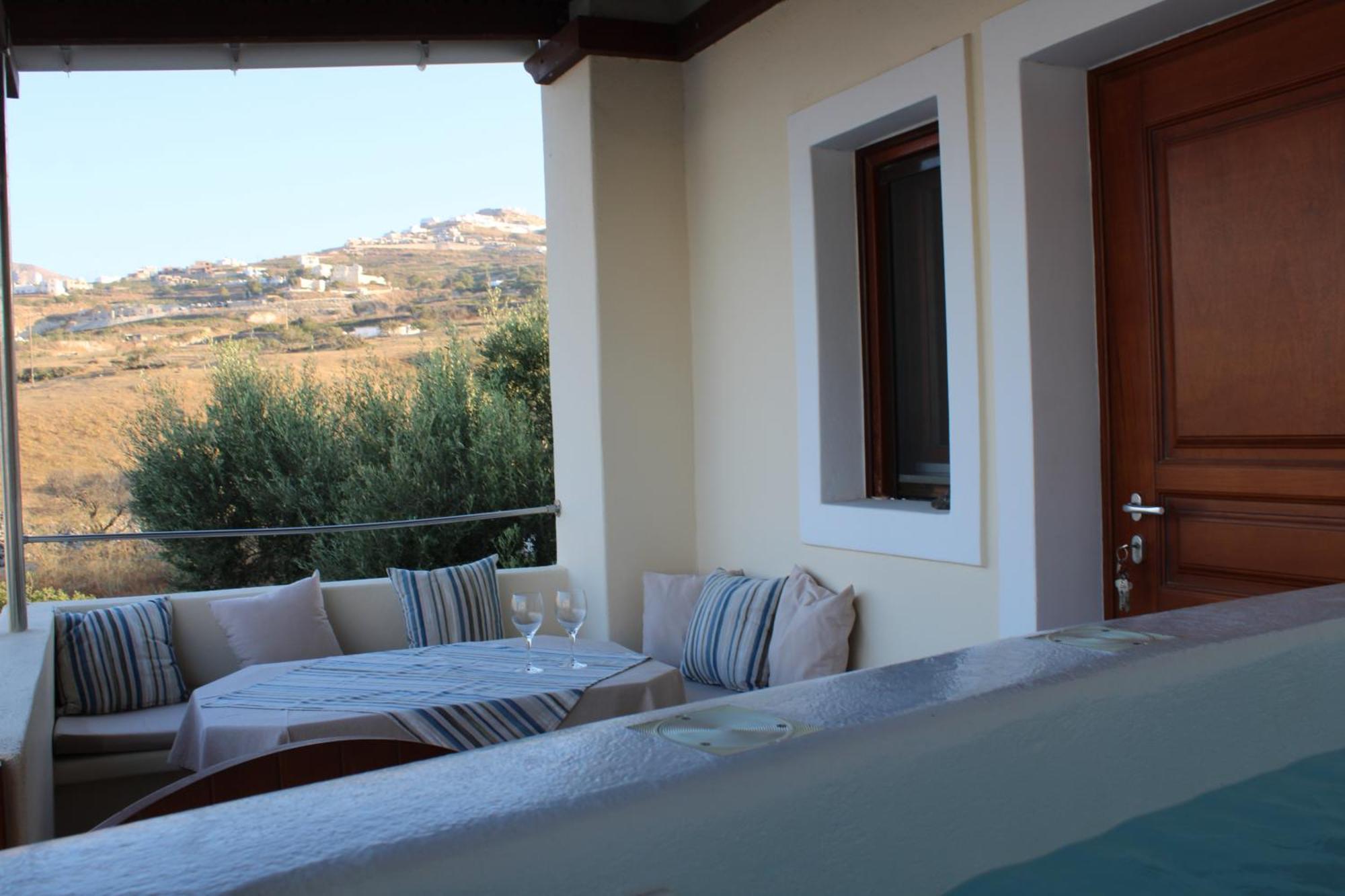 Sun Stories Suites Vóthon Oda fotoğraf